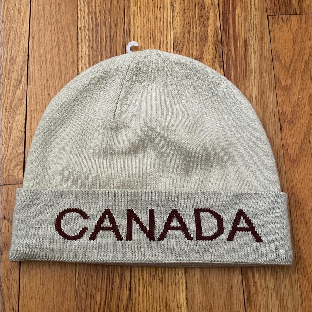 NWOT Lululemon Team Canada  L/XL Wool Blend Reversible Beanie Oatmeal/ Burgundy